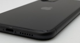 Fair
													Apple iPhone 11 - Unlocked, Black, 64 GB, A2111, photo 5 of 8