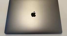 Good
													MacBook Pro 2016 (With Touch Bar) - 15" - Gray, 512 GB, 16 GB, photo 2 of 9