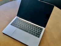 MacBook Pro 2016 (With Touch Bar) - 13"