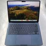 Good MacBook Air 2022 (M2) - 13 inch - Apple M2, Midnight, 256 GB, 8 GB