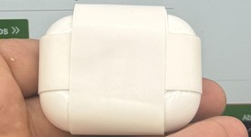 Used
													Apple AirPods Pro 2nd Gen - USB-C, photo 1 of 5