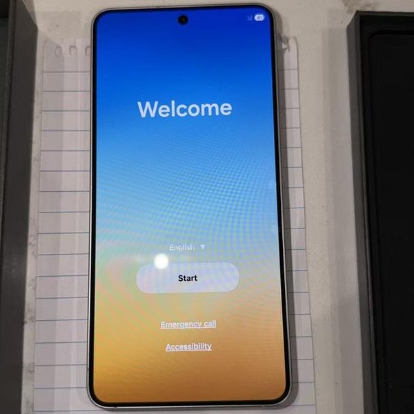 Samsung Galaxy S26 - Unlocked, 256 GB, White, 12 GB, SM-S942U1