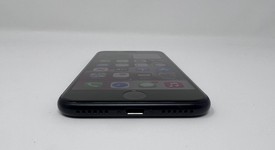 Good
													Apple iPhone SE 3rd Gen 2022 - T-Mobile, Midnight, 128 GB, A2595, photo 3 of 6