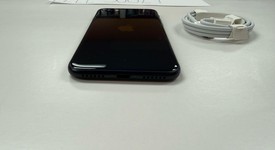 Mint
													Apple iPhone SE 3rd Gen 2022 - Unlocked, Midnight, 64 GB, A2595, photo 2 of 7