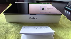 Mint
													Apple iPad Air 5th Gen - Wi-Fi, Gray, 256 GB, A2588, photo 2 of 9