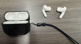 Used
													Apple AirPods Pro 2 - USB-C, photo 2 of 5