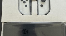 Mint
													Nintendo Switch - OLED - White, 64 GB, photo 5 of 9