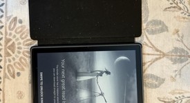 Mint
													Amazon Kindle Oasis 10th Gen - Gray, 32 GB, WiFi Only, photo 1 of 5