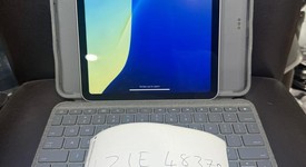 Good
													Apple iPad Air 5th Gen - Wi-Fi, Starlight, 256 GB, A2588, photo 1 of 15