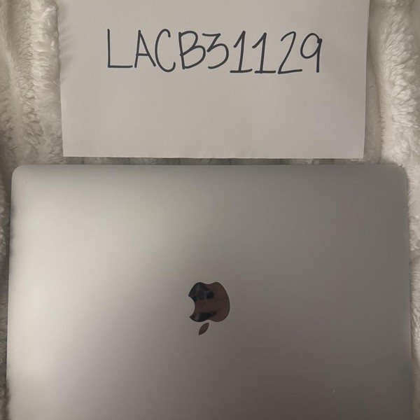 MacBook Pro 2020 - 13 inch - 256 GB, Silver, 8 GB, Apple M1