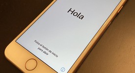 Mint
													Apple iPhone 8 - Verizon, Gold, 64 GB, A1863, photo 1 of 12