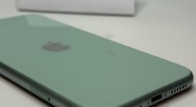 Good
													Apple iPhone 11 - Unlocked, Green, 64 GB, A2111, photo 2 of 8