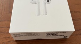 Used
													Apple AirPods 2nd Gen - Lightning Case, photo 6 of 6