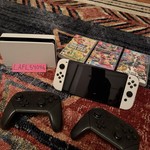 Mint Nintendo Switch - OLED - 64 GB, White