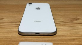 Fair
													Apple iPhone Xr - Unlocked, White, 128 GB, A1984, photo 3 of 8