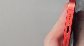 Good
													Apple iPhone 12 - Unlocked, Red, 64 GB, A2172, photo 4 of 11