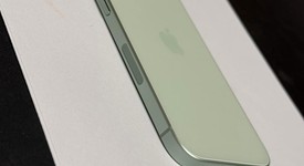 Mint
													Apple iPhone 15 - Unlocked, Green, 128 GB, A2846, photo 5 of 8