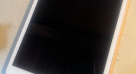 Good
													Apple iPad 8th Gen - Wi-Fi, Gold, 32 GB, A2270, photo 4 of 7