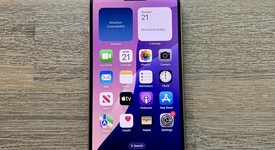 Mint
													Apple iPhone 15 - Unlocked, Pink, 512 GB, A2846, photo 2 of 14