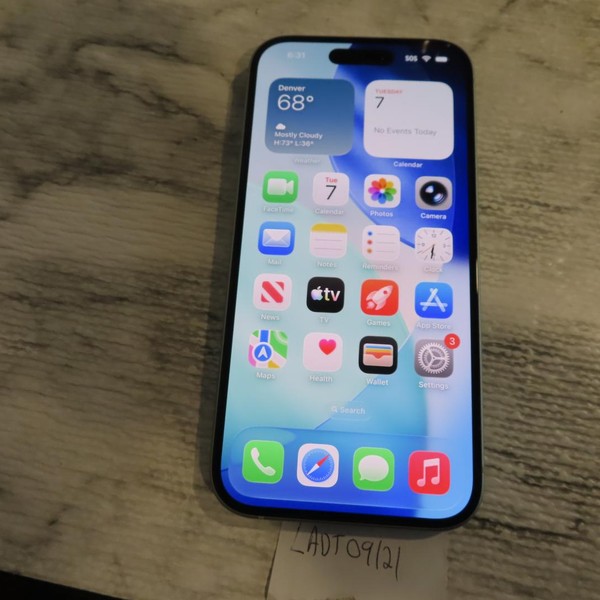 Apple iPhone 15 - T-Mobile, 128 GB, Green, A2846