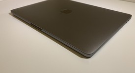 Good
													MacBook Pro 2016 (With Touch Bar) - 13" - Gray, 512 GB, 8 GB, photo 2 of 11