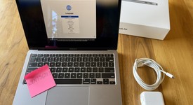 Good
													MacBook Air 2020 - 13" - Apple M1, Silver, 256 GB, 8 GB, photo 1 of 6