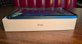 Good
													Apple iPad 11th Gen - Unlocked, Blue, 128 GB, A3355, photo 4 of 10