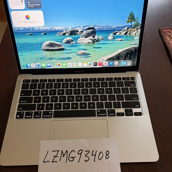 MacBook Air 2020 - 13 inch - 128 GB, Silver, 8 GB, Apple M1