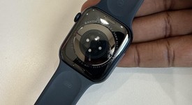 Good
													Apple Watch Series 8 45mm - Unlocked, Midnight, A2774 - Cellular, Aluminum, photo 5 of 17