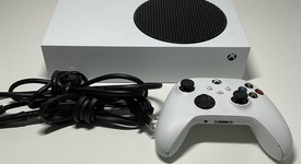 Good
													Xbox Series S (2020) - White, 512 GB, photo 1 of 5