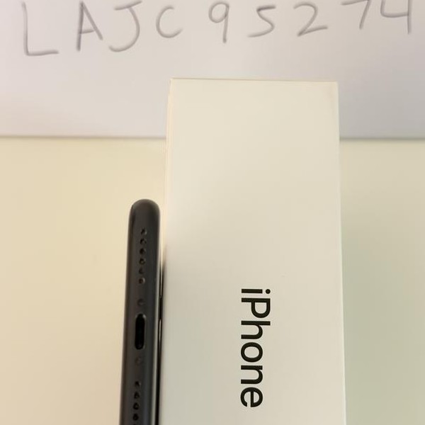 Apple iPhone SE 2nd Gen 2020 - Unlocked, 64 GB, Black, A2275