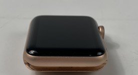 Good
													Apple Watch Series 3 42mm - Gold, A1859, Aluminum - GPS, photo 5 of 8