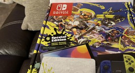 New
													Nintendo Switch - OLED - White, 64 GB, Splatoon 3, photo 3 of 5