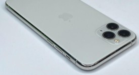 Mint
													Apple iPhone 11 Pro - Verizon, Silver, 64 GB, A2160, photo 5 of 6