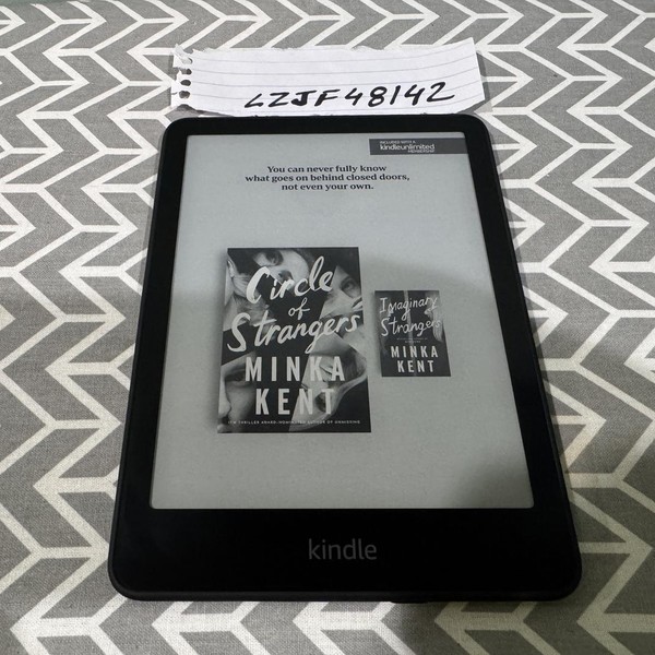 Amazon Kindle Paperwhite 12th Gen 2024 - Amazon, Black
