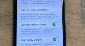 Fair
													Apple iPhone SE 3rd Gen 2022 - T-Mobile, Midnight, 64 GB, A2595, photo 2 of 11