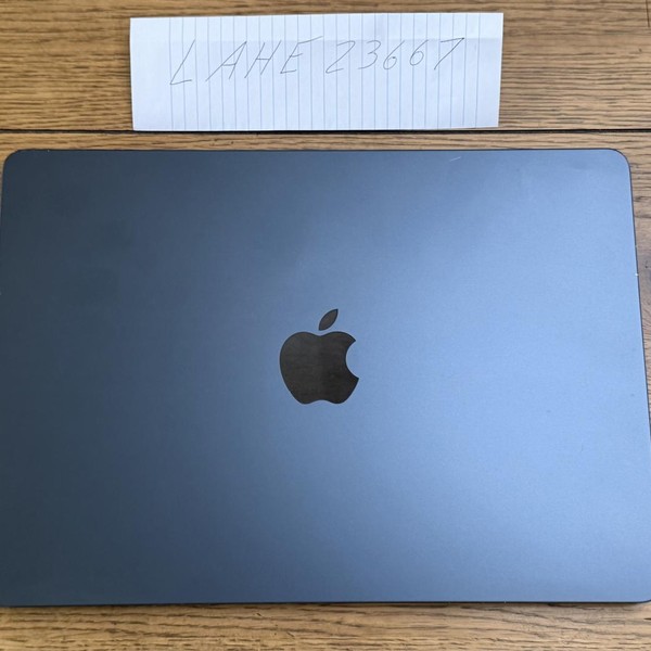 MacBook Air 2024 (M3) - 13 inch - 512 GB, Midnight, 8 GB, Apple M3, 8-core GPU
