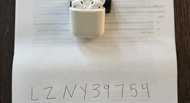 Used
													Apple AirPods 2nd Gen - Lightning Case, photo 5 of 5