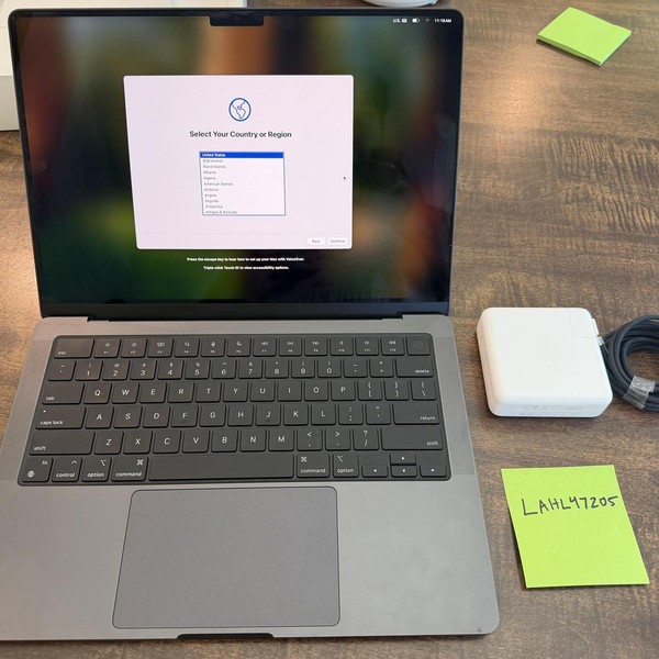 MacBook Pro 2024 - 14 inch - 512 GB, Space Black, 24 GB, Apple M4 Pro 14-core