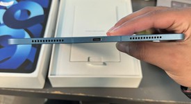 Mint
													Apple iPad Air 5th Gen - Unlocked, Blue, 256 GB, A2589, photo 5 of 6