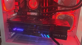 Used
													MSI GeForce RTX 4090 - RTX-4090-GAMING-TRIO-24G, Gaming Trio, photo 1 of 4