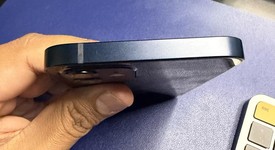 Mint
													Apple iPhone 12 - Unlocked, Black, 64 GB, A2172, photo 3 of 10