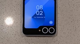 Good
													Samsung Galaxy Z Flip6 - Unlocked, Blue, 512 GB, 12 GB, SM-F741U1, photo 2 of 12