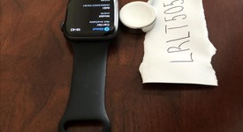 Good
													Apple Watch Series 4 44mm - Unlocked, Gray, A1976 - Cellular, Aluminum, photo 3 of 10