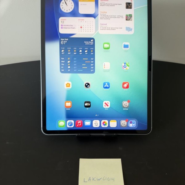 Apple iPad Air 13 inch (M2) 2024 - Unlocked, 128 GB, Blue, A2899
