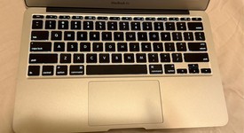 Good
													MacBook Air 2015 - 13" - Silver, 128 GB, 4 GB, photo 1 of 17