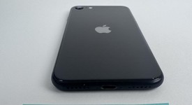 Mint
													Apple iPhone SE 2nd Gen 2020 - Unlocked, Black, 64 GB, A2275, photo 2 of 6
