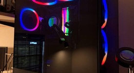 Mint
													Custom Gaming PC, photo 1 of 6