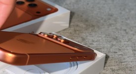 Mint
													Apple iPhone 17 Pro - Unlocked, Cosmic Orange, 256 GB, A3256, photo 4 of 5