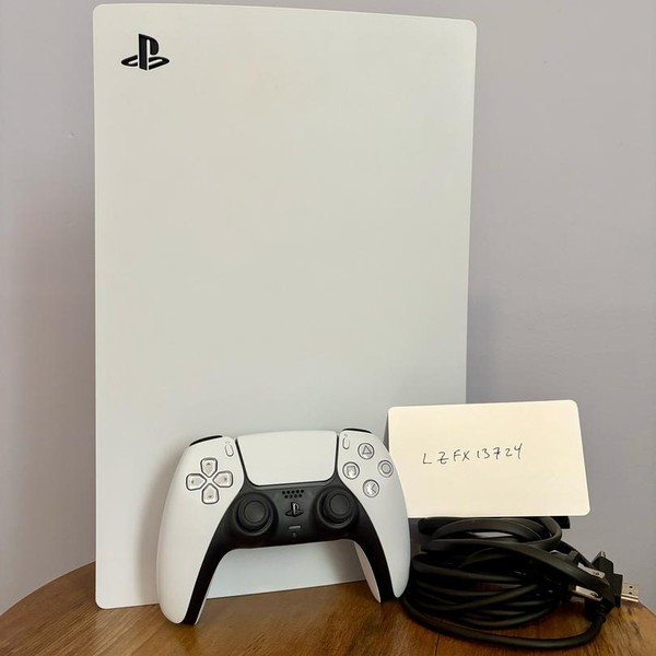 PlayStation 5 Digital Edition (2020) - 825 GB, White, Digital Edition